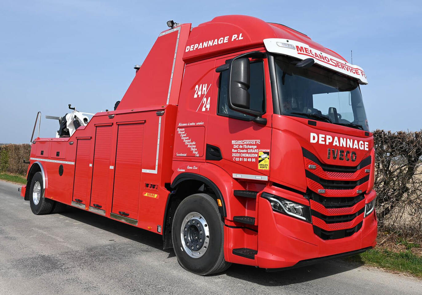 Dépannage poids lourds 24h/24 par Mecano Service FC - intervention sur RN57, RN83, A36 et A39 dans le Doubs et Franche-Comté - camion IVECO spécialisé basé à Besançon